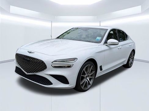 Used 2026 Genesis G70 2.5T RWD image 9