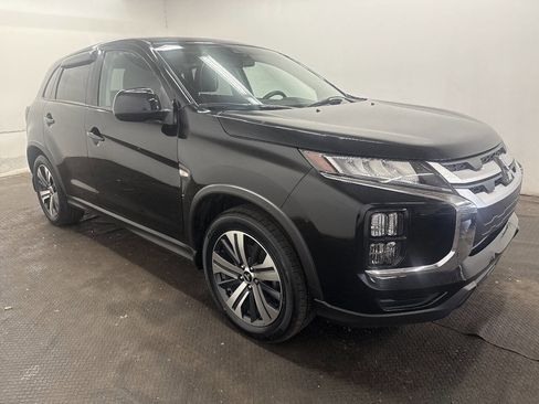 Used 2022 Mitsubishi Outlander Sport ES FWD image 2