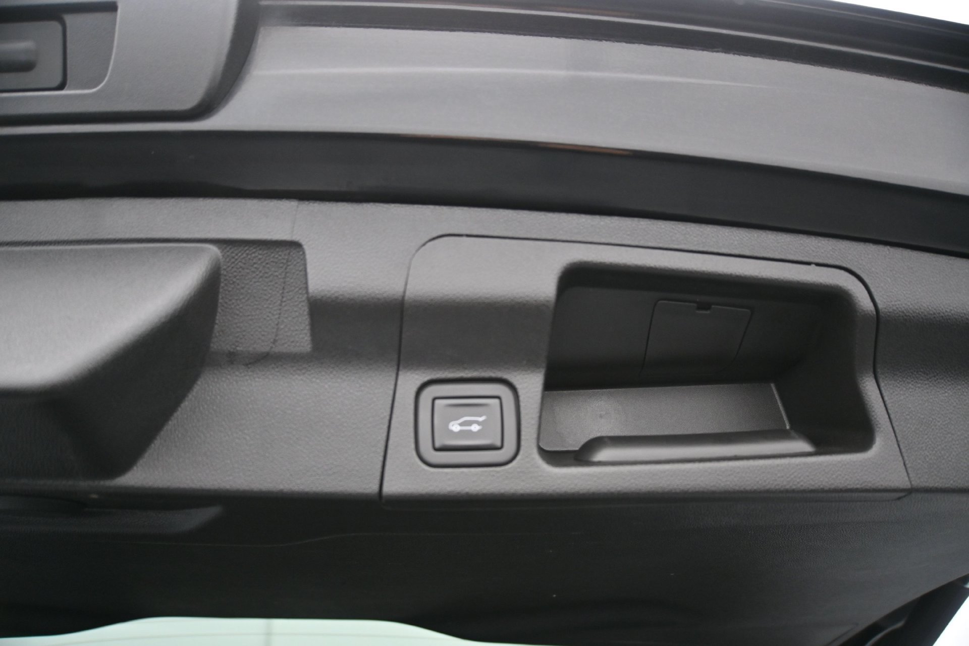 Used 2023 GMC Acadia SLE w/ Driver Convenience Package AWD/4WD image 17