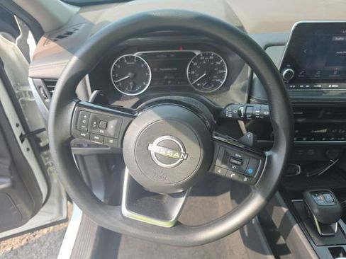 Used 2023 Nissan Rogue SV AWD/4WD image 8