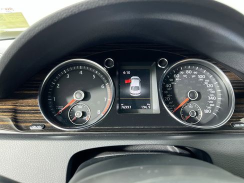 Used 2017 Volkswagen CC R-Line Executive image 20