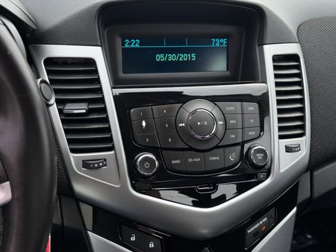 Used 2014 Chevrolet Cruze LT image 15