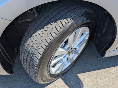 Used 2025 Toyota Camry LE w/ Convenience Package image 21