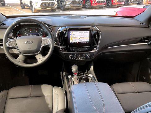 Used 2023 Chevrolet Traverse RS image 15