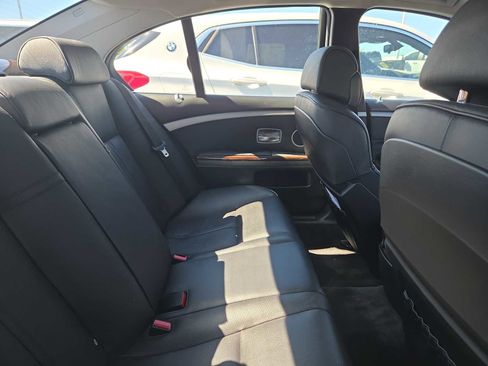 Used 2006 BMW 750i RWD image 12