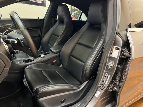 Used 2018 Mercedes-Benz CLA 250 image 28
