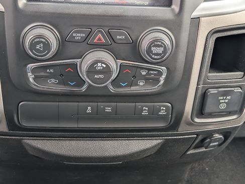 Used 2019 RAM 1500 Big Horn AWD/4WD image 25