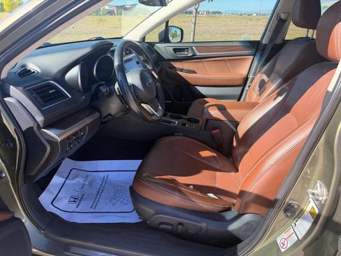 Used 2018 Subaru Outback 2.5i Touring w/ Popular Package #3 AWD/4WD image 10