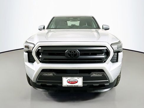Certified 2024 Toyota Tacoma SR5 image 2