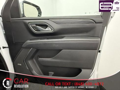 Used 2024 GMC Yukon XL SLT AWD/4WD image 54