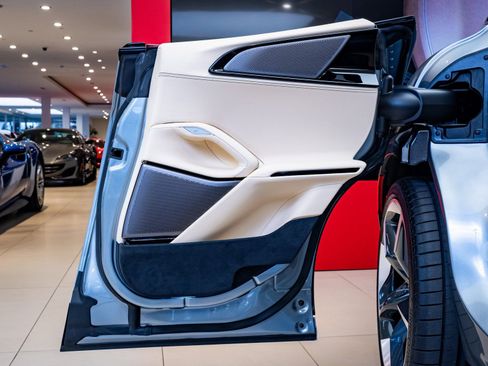 Certified 2025 Ferrari Purosangue image 30