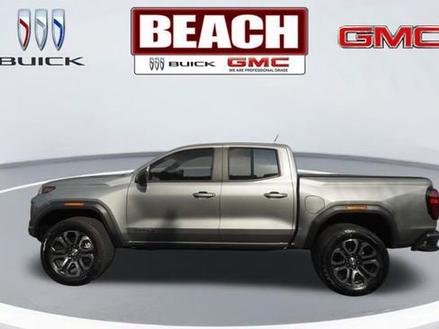 Used 2024 GMC Canyon AT4 w/ Technology Package image 6