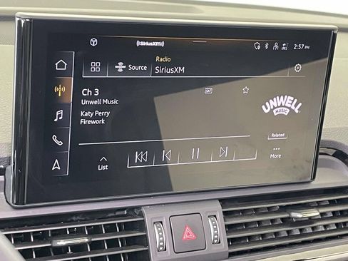 Certified 2025 Audi Q5 2.0T Premium AWD/4WD image 29