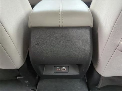 Used 2024 Nissan Altima 2.5 SV AWD/4WD image 20