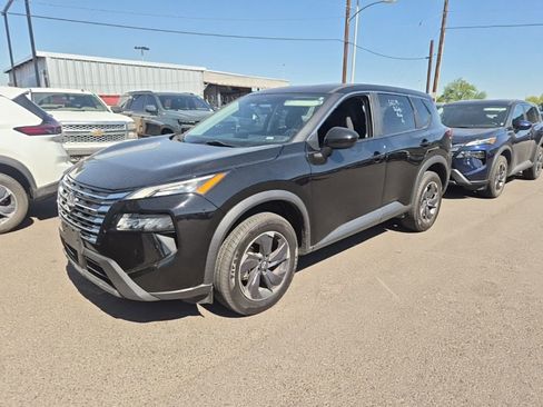 Used 2024 Nissan Rogue SV FWD image 5