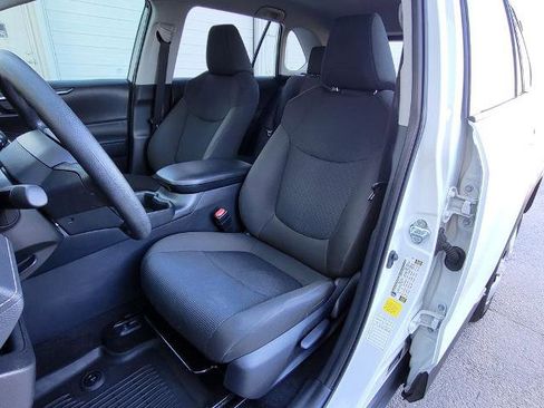 Used 2025 Toyota RAV4 LE image 14
