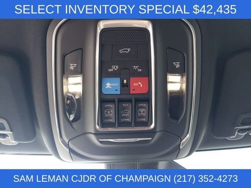 New 2025 Jeep Grand Cherokee Limited w/ Luxury Tech Group II image 16