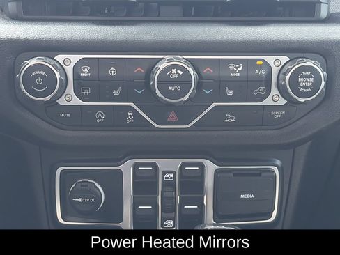 Used 2024 Jeep Gladiator Sport AWD/4WD image 21