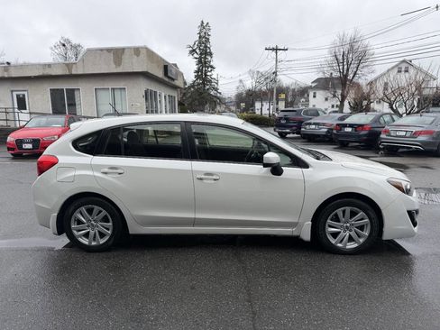 Used 2015 Subaru Impreza 2.0i Premium image 9