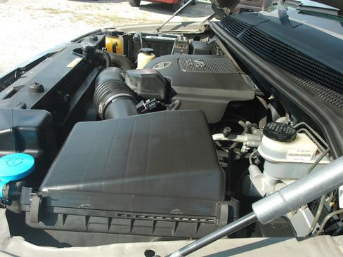 Used 2008 Nissan Titan LE RWD image 40