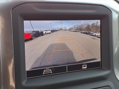 Used 2025 Chevrolet Silverado 2500 Custom image 23