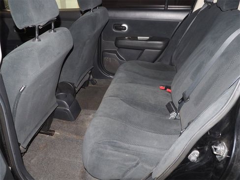 Used 2011 Nissan Versa 1.8 S w/ PWR Plus Pkg image 8