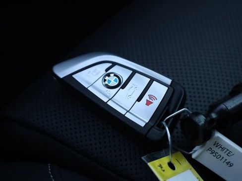 Used 2023 BMW X5 M50i w/ Executive Package image 28