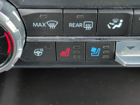 Used 2025 Ford F150 Platinum w/ Equipment Group 702A High AWD/4WD image 25