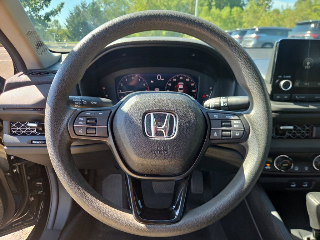 Used 2024 Honda Accord EX image 31