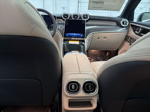 New 2026 Mercedes-Benz GLC 300 image 23