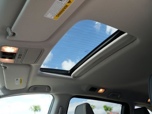 Used 2026 Honda Odyssey EX-L image 17