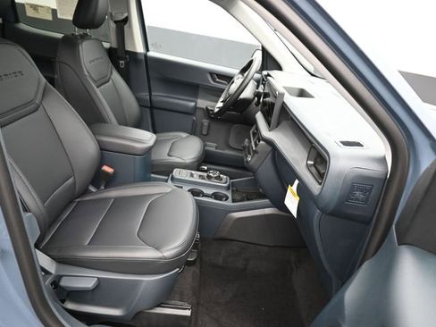 New 2025 Ford Maverick Lariat w/ Black Appearance Package image 7