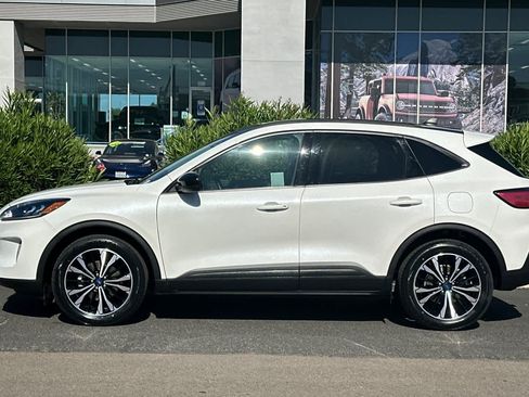 Certified 2022 Ford Escape SEL w/ SEL Stealth AWD Package image 4
