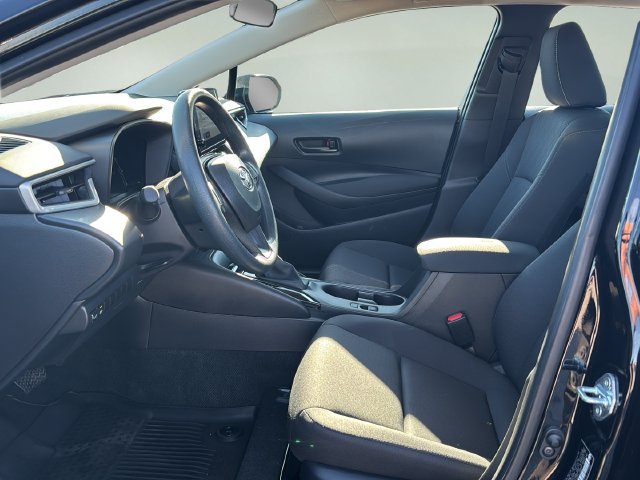 Used 2026 Toyota Corolla LE w/ LE Premium Package FWD image 17