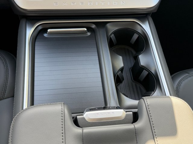 New 2026 Ford Expedition Max Active RWD image 23