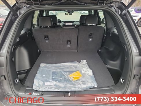 New 2025 Jeep Grand Cherokee Limited image 7