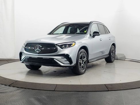 Used 2025 Mercedes-Benz GLC 350e 4MATIC w/ AMG Line image 3