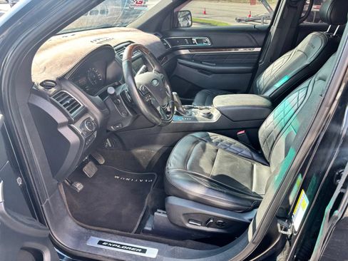 Used 2016 Ford Explorer Platinum AWD/4WD image 12