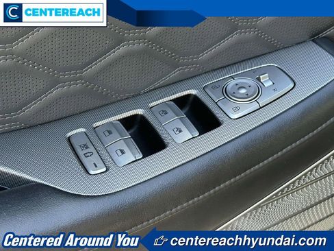 Used 2022 Hyundai Palisade Calligraphy image 15