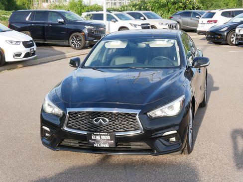 Used 2018 INFINITI Q50 Luxe w/ Essential Package (3.0T Luxe) AWD/4WD image 2
