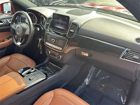 Used 2018 Mercedes-Benz GLE 350 4MATIC image 29