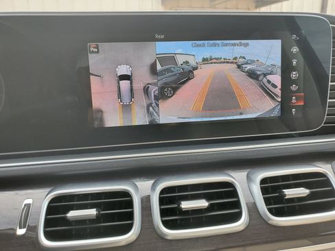 Used 2022 Mercedes-Benz GLS 450 4MATIC image 65