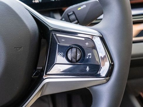 Used 2024 BMW i5 eDrive40i w/ Premium Package image 20