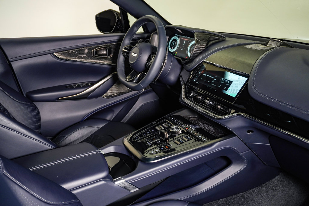 Used 2026 Aston Martin DBX 707 AWD/4WD image 16