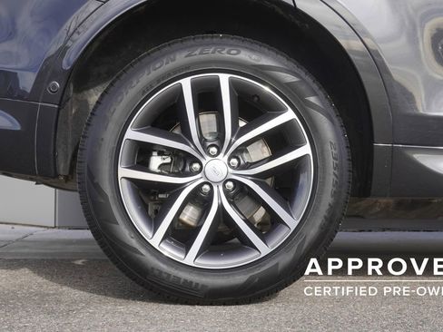 Used 2025 Land Rover Discovery Sport S image 34