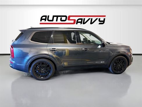Used 2022 Kia Telluride SX w/ SX Prestige Package image 8