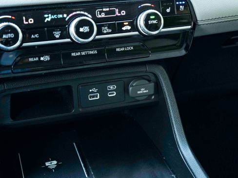 Certified 2024 Honda Pilot Elite image 34