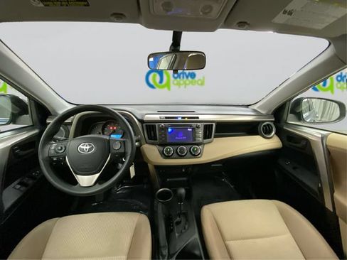 Used 2013 Toyota RAV4 LE AWD/4WD image 26
