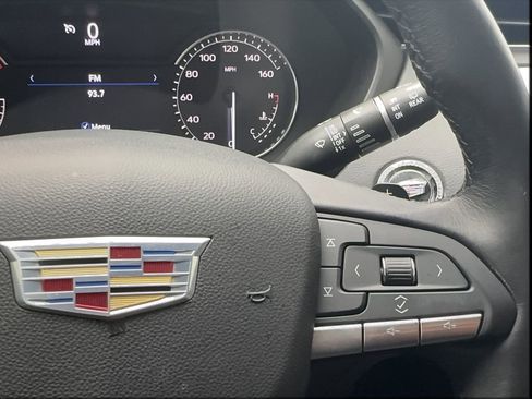 Used 2022 Cadillac XT4 Luxury w/ Cold Weather Package image 45