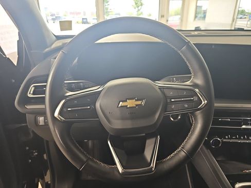 Used 2025 Chevrolet Traverse LT AWD/4WD image 26